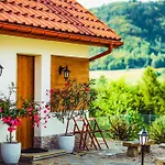 Forrest House Jacuzzi & Sauna * Jasienica (Lesser Poland)
