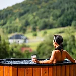 Séjour à la campagne Forrest House Jacuzzi & Sauna