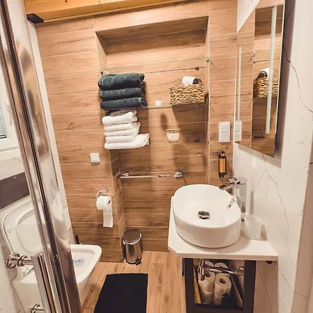 Forrest House Jacuzzi & Sauna Hétvégi ház Jasienica