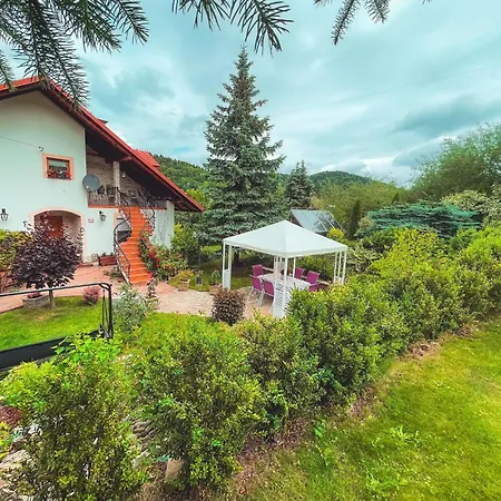 Forrest House Jacuzzi & Sauna Hétvégi ház Jasienica