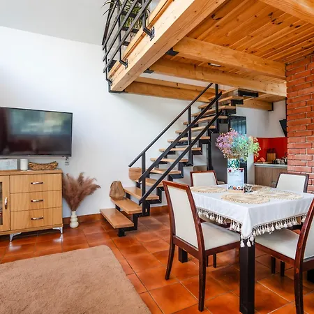 Gospodarstwo wiejskie Forrest House Jacuzzi & Sauna *