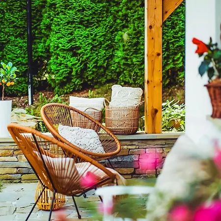 Forrest House Jacuzzi & Sauna Gospodarstwo wiejskie Jasienica (Lesser Poland)