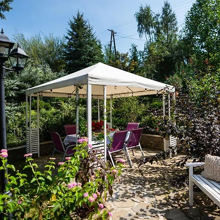 Forrest House Jacuzzi & Sauna Gospodarstwo wiejskie Jasienica (Lesser Poland)