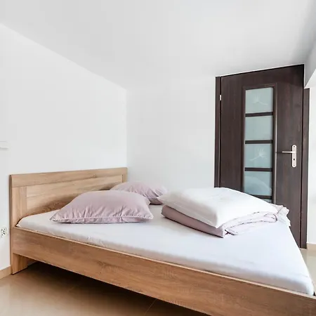 Gospodarstwo wiejskie Forrest House Jacuzzi & Sauna *