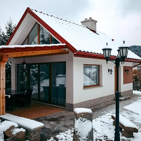 Forrest House Jacuzzi & Sauna Venkovský dům Jasienica (Lesser Poland)