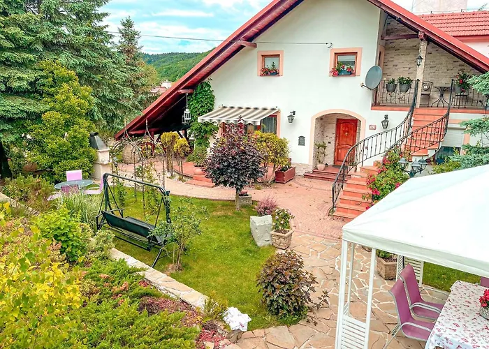 Séjour à la campagne Forrest House Jacuzzi & Sauna