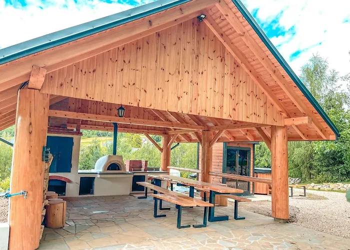 Летний дом Forrest House Jacuzzi & Sauna Jasienica (Lesser Poland)