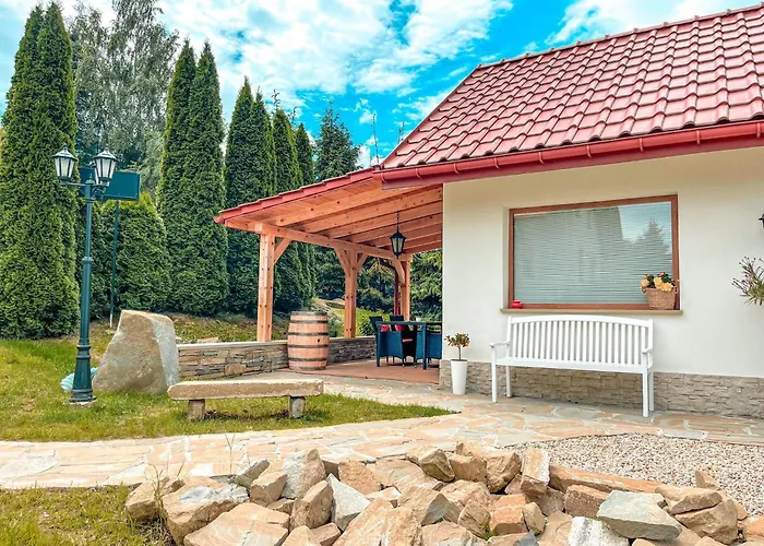 Forrest House Jacuzzi & Sauna *