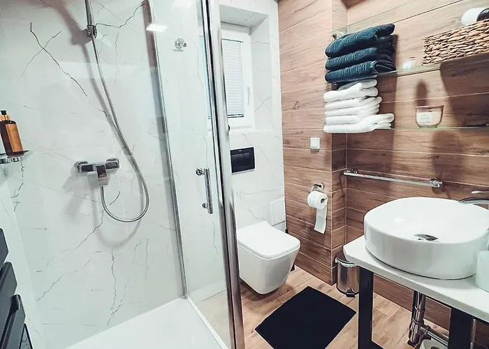 Forrest House Jacuzzi & Sauna Летний дом Jasienica (Lesser Poland)