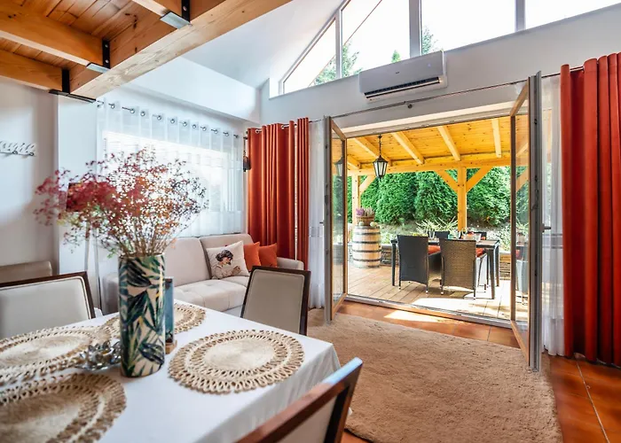 Летний дом Forrest House Jacuzzi & Sauna Jasienica (Lesser Poland)