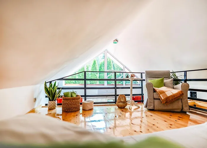 Forrest House Jacuzzi & Sauna カントリーハウス *