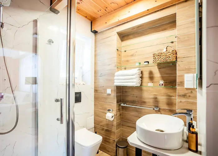 Forrest House Jacuzzi & Sauna Летний дом Jasienica (Lesser Poland)