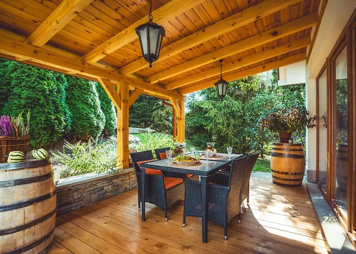 Forrest House Jacuzzi & Sauna Летний дом Jasienica (Lesser Poland)